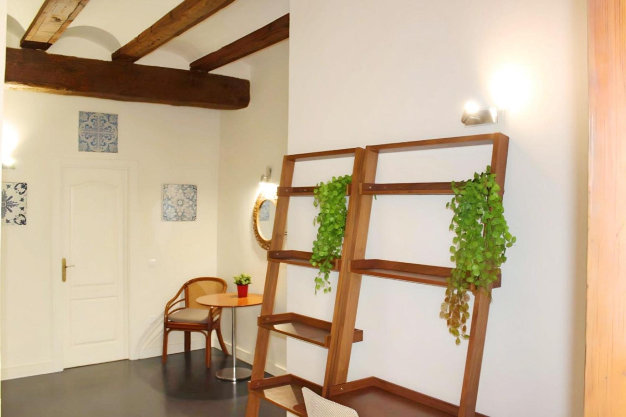 Apartamento Reformado Cerca De La Plaza Redonda Valencia Exterior foto