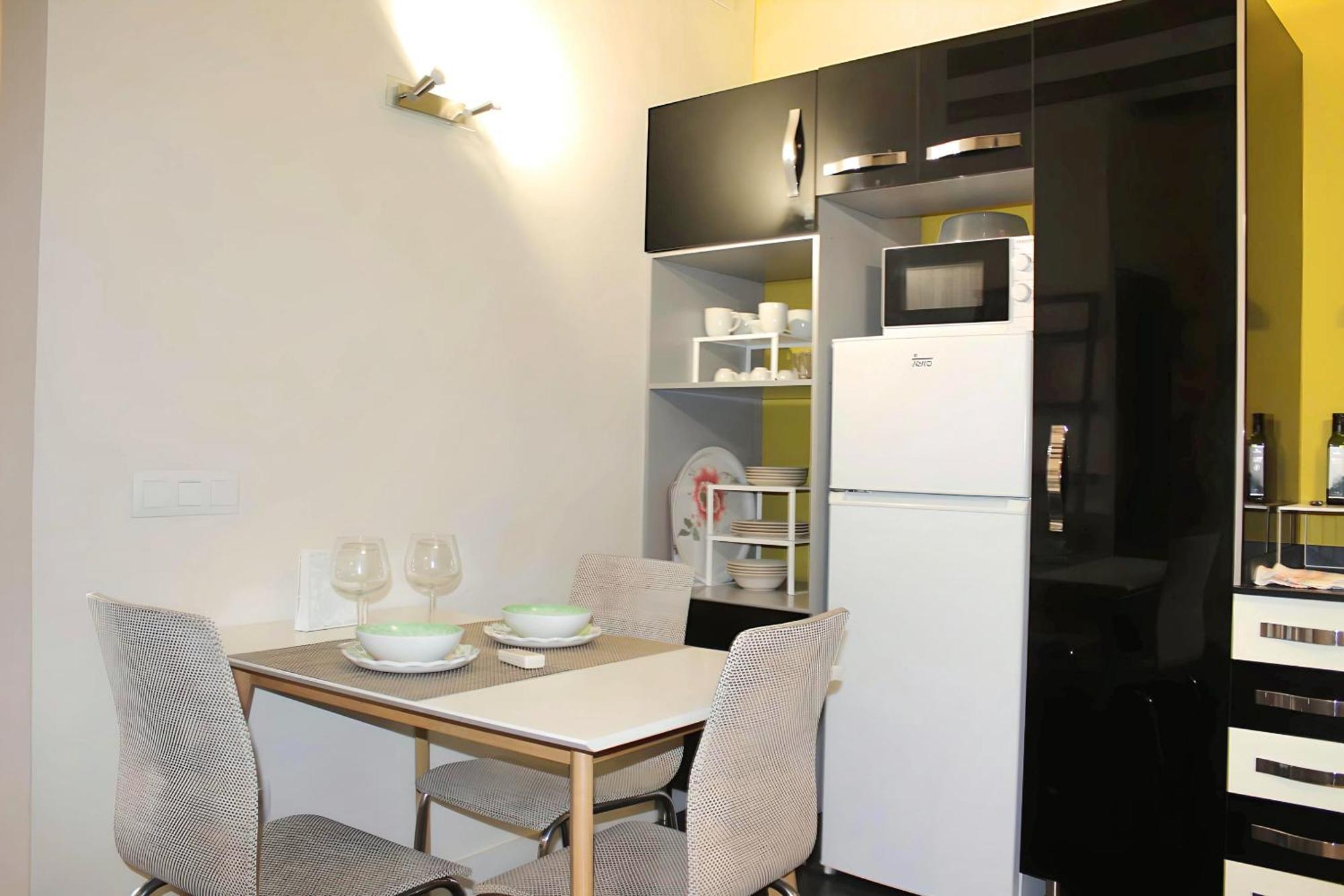 Apartamento Reformado Cerca De La Plaza Redonda Valencia Exterior foto